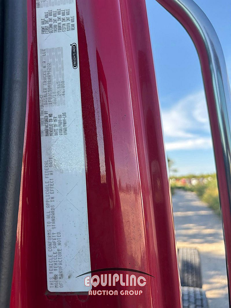 2011 Freightliner M2