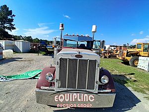 1997 Peterbilt 379 - Sleeper Truck