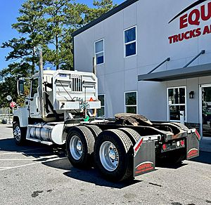 2014 Mack CHU613