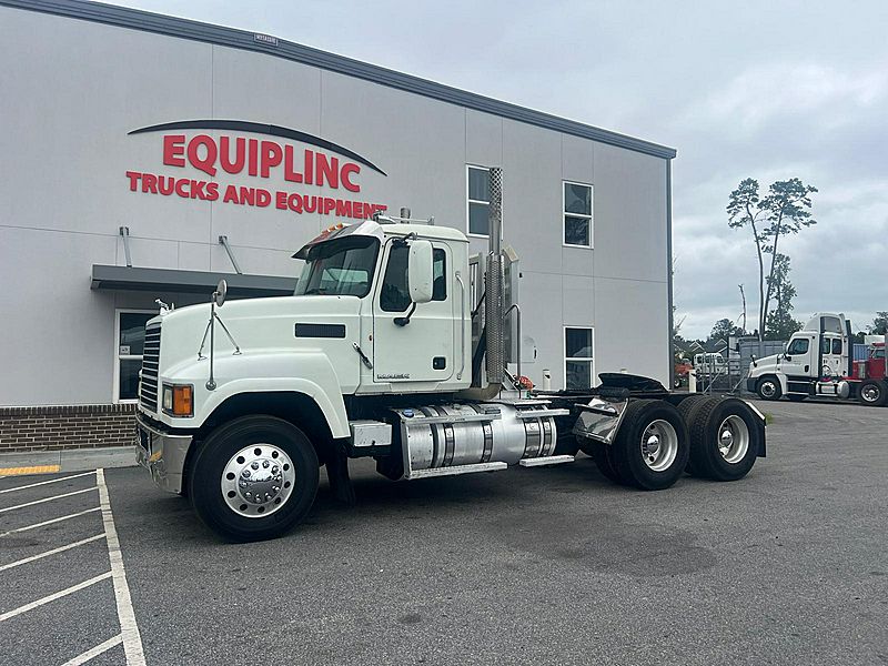 2014 Mack CHU613