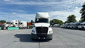 2022 International LT - Sleeper Truck