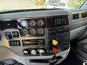2017 Peterbilt 579