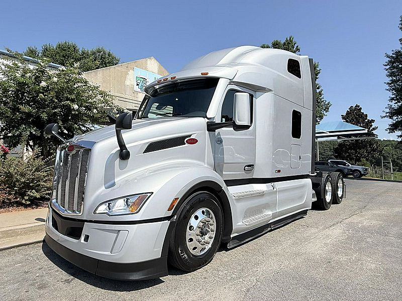 2026 Peterbilt 579