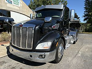2017 Peterbilt 579