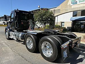 2017 Peterbilt 579
