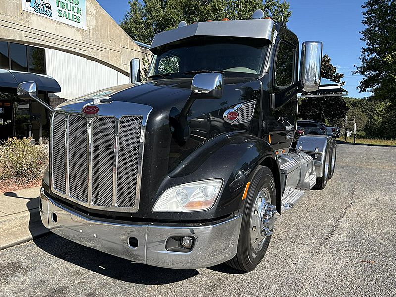 2017 Peterbilt 579