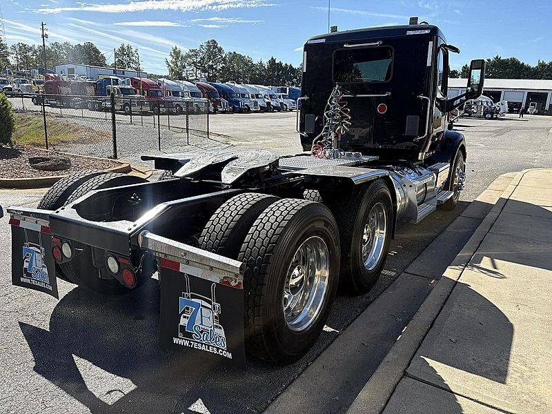 2017 Peterbilt 579