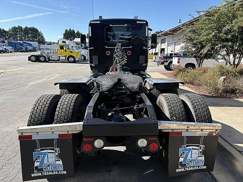 2017 Peterbilt 579