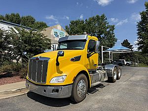 2017 Peterbilt 579