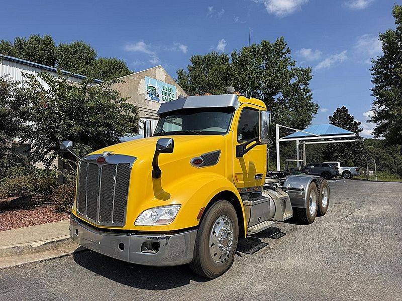 2017 Peterbilt 579