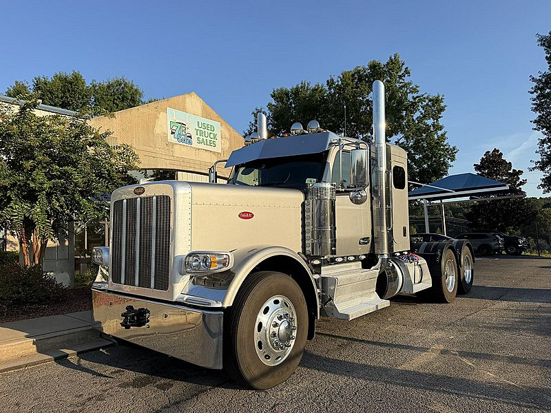 2026 Peterbilt 589