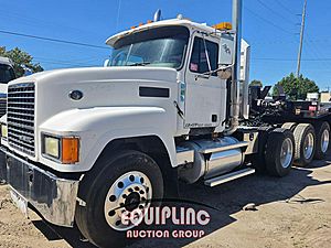 2003 Mack CH613