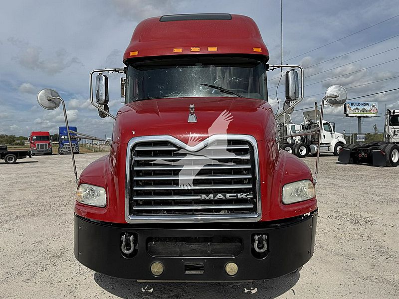 2017 Mack CXU613