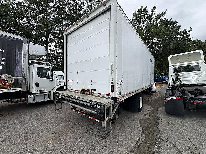 2020 Freightliner M2 106