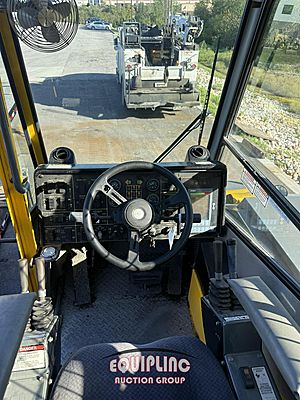 2005 GROVE RT530E