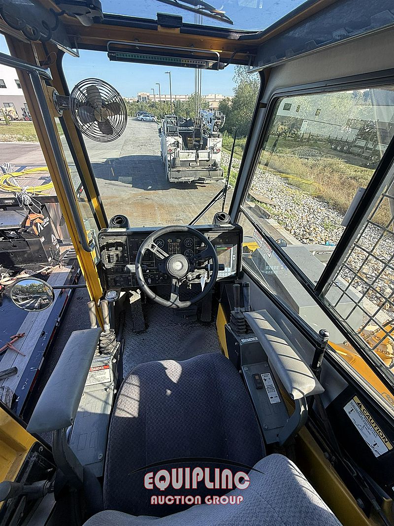 2005 GROVE RT530E