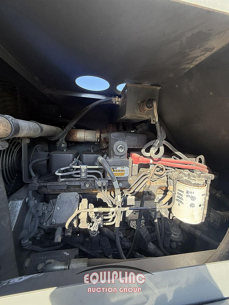 2005 GROVE RT530E