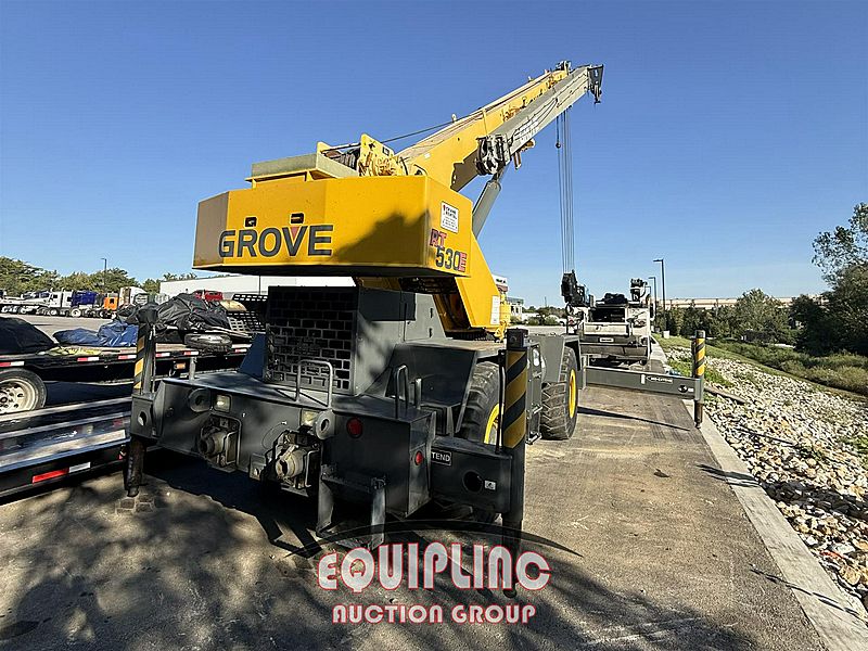 2005 GROVE RT530E