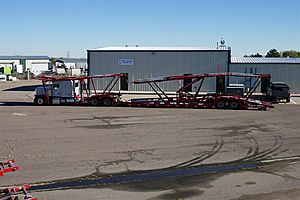 2020 Peterbilt 389 - Stinger