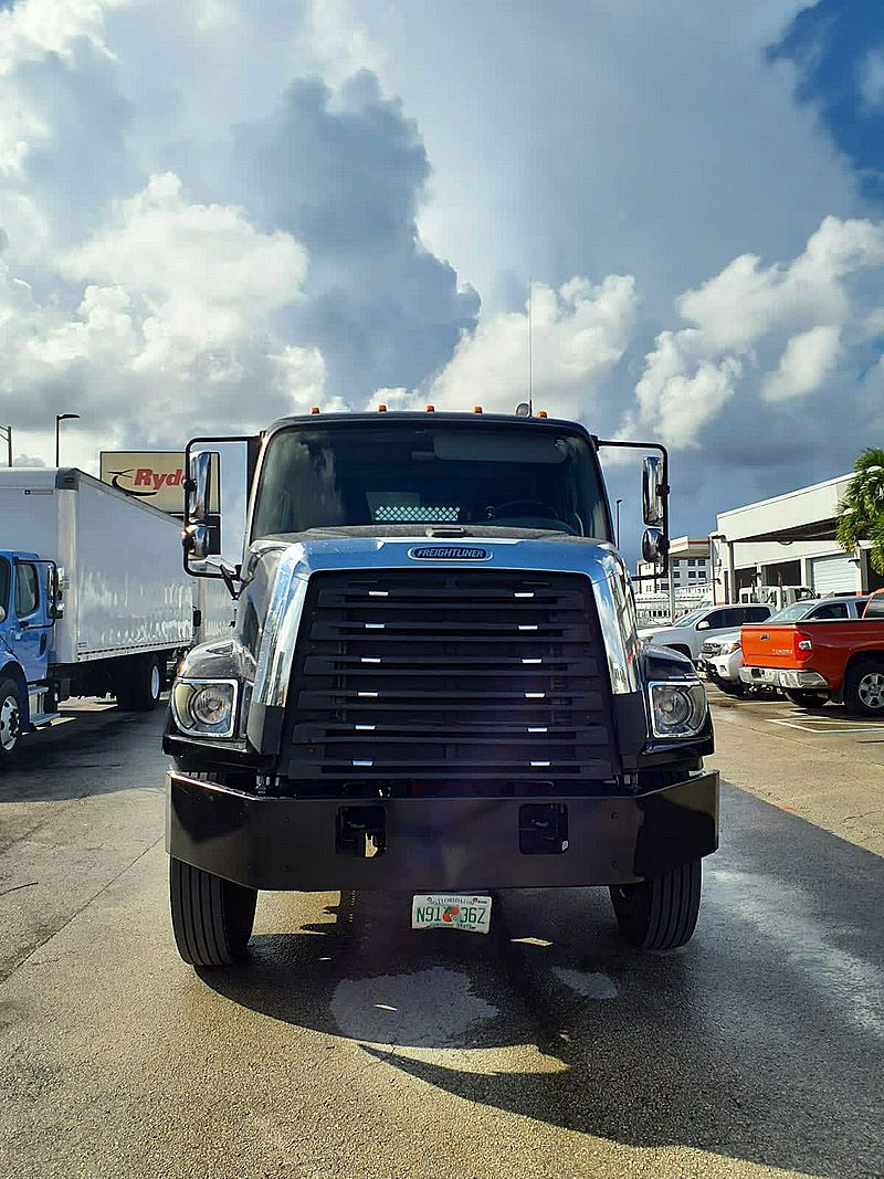 2018 Freightliner 108SD