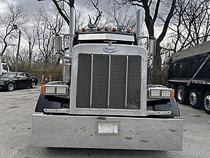 2006 Peterbilt 379 - Sleeper Truck