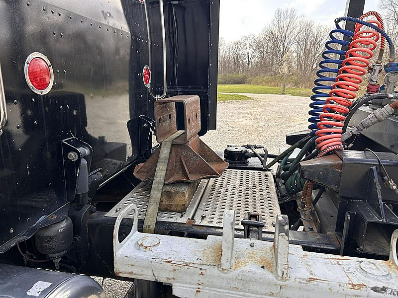 2006 Peterbilt 379