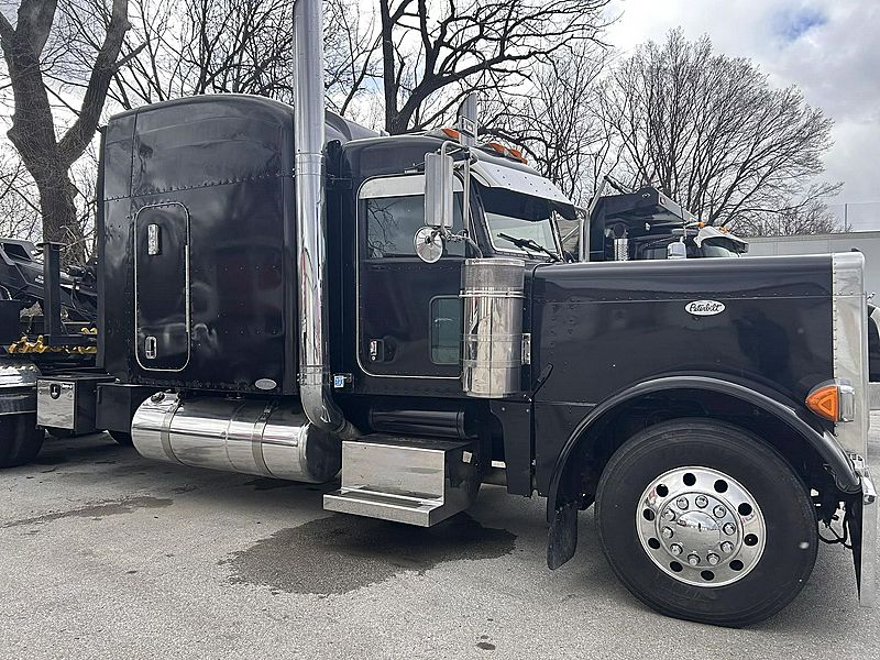 2006 Peterbilt 379