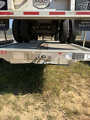 2011 Benson Flatbed - Flatbed Trailer