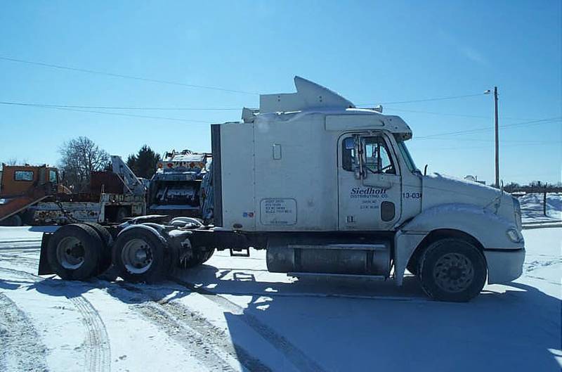 2003 Freightliner Conventional