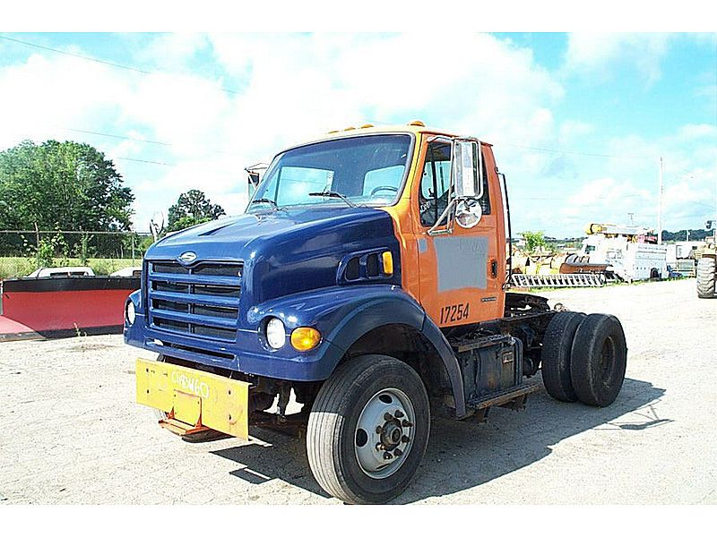 2000 Sterling L7500 (For Sale) Semi Truck D081