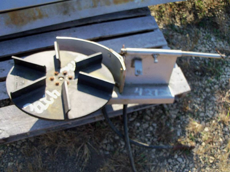 2007 Tailgate Sander