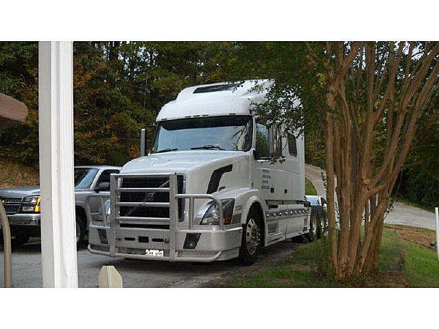 2007 Volvo VNL 780 (For Sale) Semi Truck 101028
