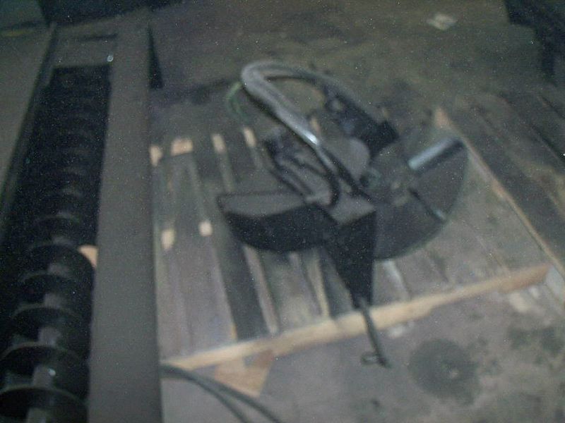 2001 Tailgate Sander