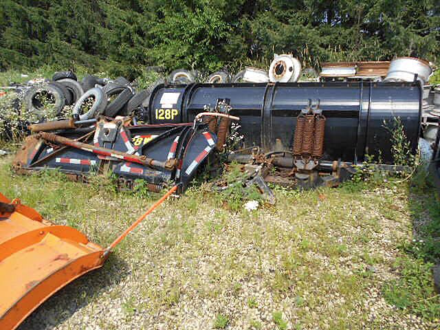2004 Monroes Plows