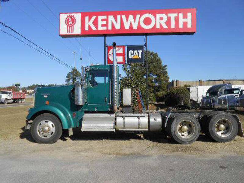 2011 Kenworth W900
